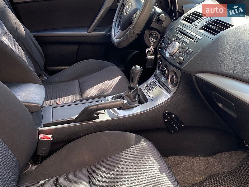 Хетчбек Mazda 3 2010 в Жидачові