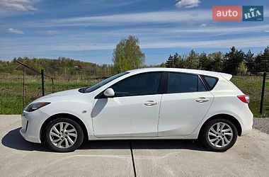 Хетчбек Mazda 3 2012 в Глевасі