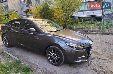 Седан Mazda 3 2018 в Львові