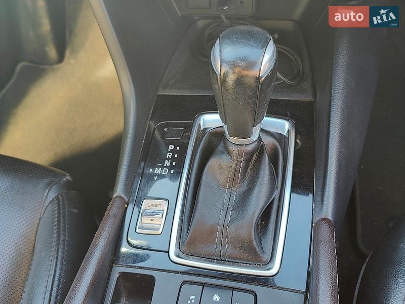 Седан Mazda 3 2018 в Львові