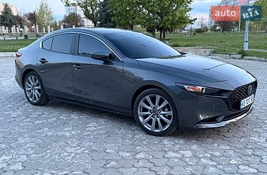 Седан Mazda 3 2022 в Дніпрі