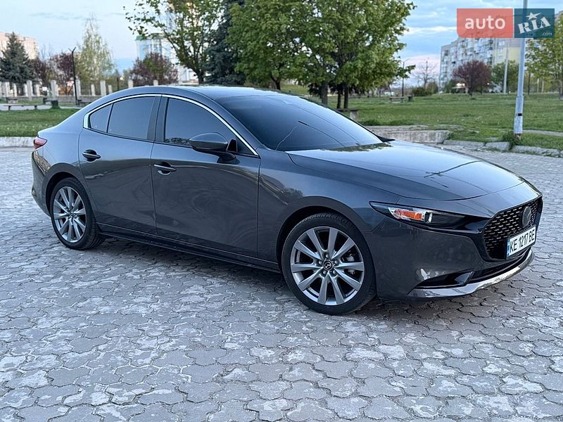 Седан Mazda 3 2022 в Дніпрі