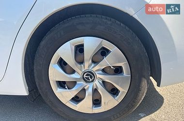 Седан Mazda 3 2015 в Киеве
