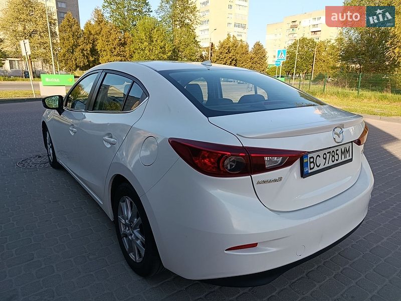 Седан Mazda 3 2014 в Львове