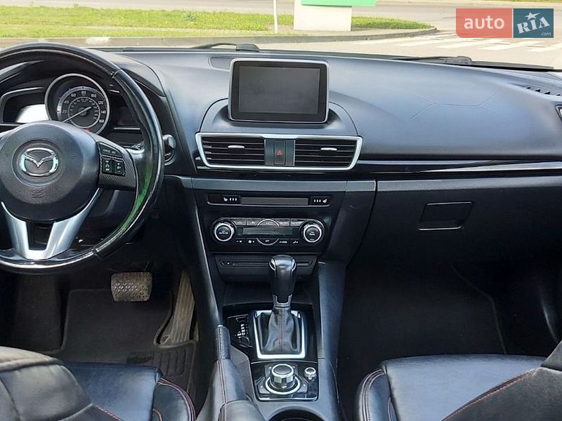 Седан Mazda 3 2014 в Львове