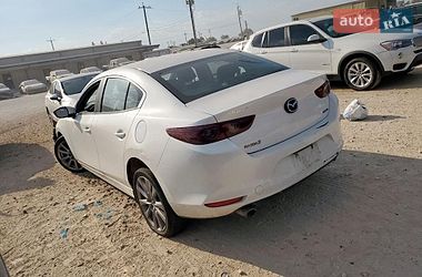 Седан Mazda 3 2021 в Холодноводке