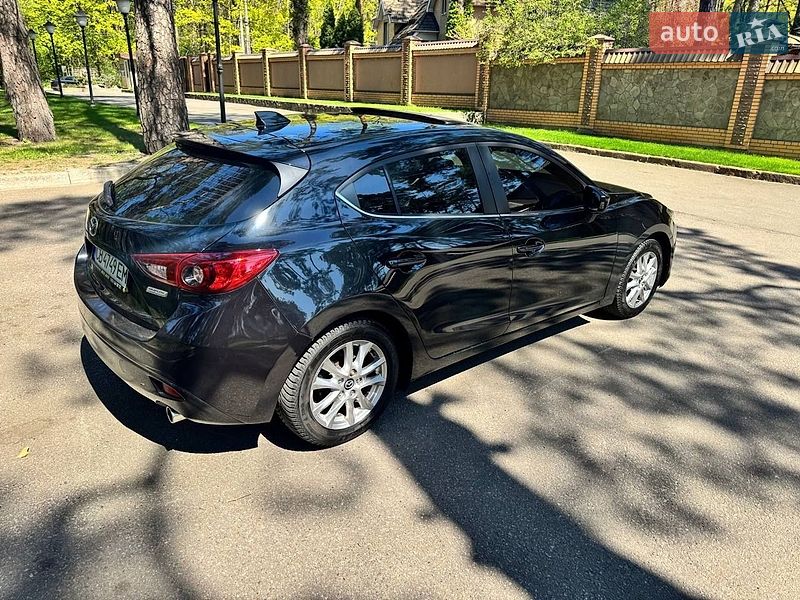 Хэтчбек Mazda 3 2014 в Чернигове