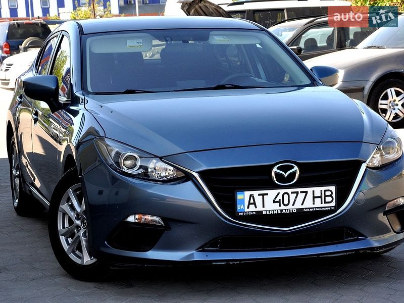 Седан Mazda 3 2016 в Львове