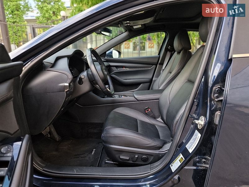 Хэтчбек Mazda 3 2023 в Одессе