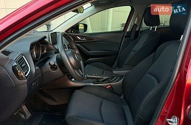 Хэтчбек Mazda 3 2016 в Киеве