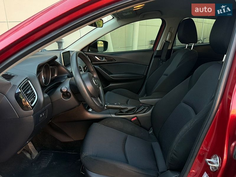 Хэтчбек Mazda 3 2016 в Киеве