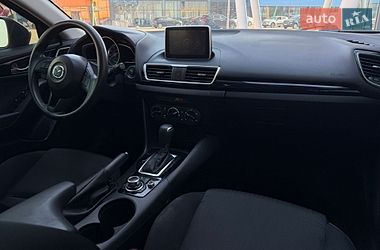 Хэтчбек Mazda 3 2016 в Киеве