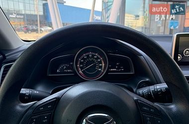 Хэтчбек Mazda 3 2016 в Киеве
