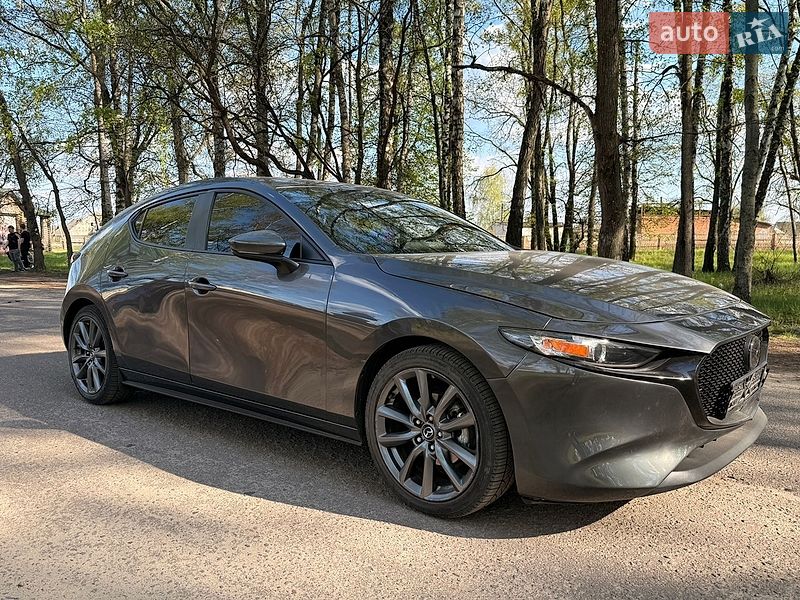 Хэтчбек Mazda 3 2019 в Ахтырке