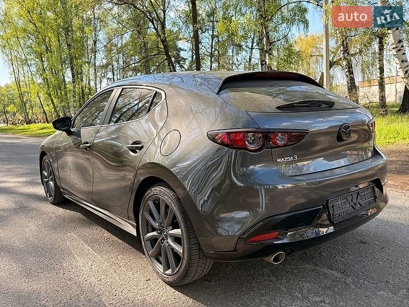 Хэтчбек Mazda 3 2019 в Ахтырке