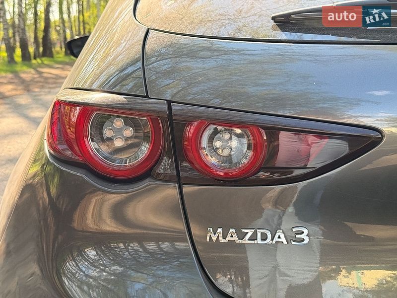 Хэтчбек Mazda 3 2019 в Ахтырке