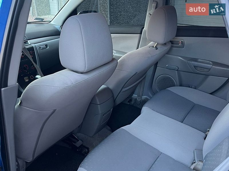 Хэтчбек Mazda 3 2004 в Ивано-Франковске