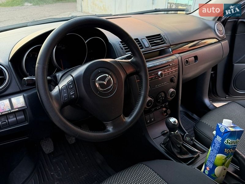 Седан Mazda 3 2005 в Харькове