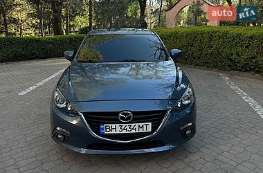 Седан Mazda 3 2016 в Черноморске