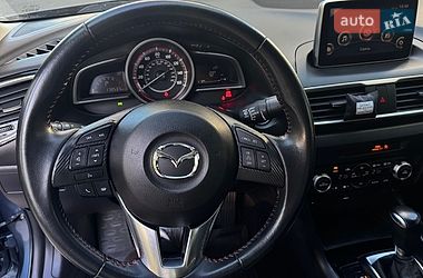 Седан Mazda 3 2016 в Черноморске
