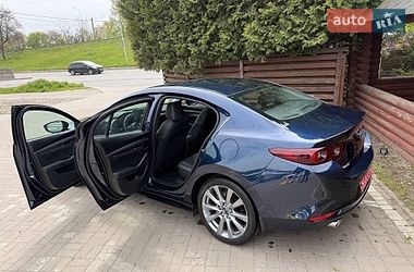 Седан Mazda 3 2023 в Львове