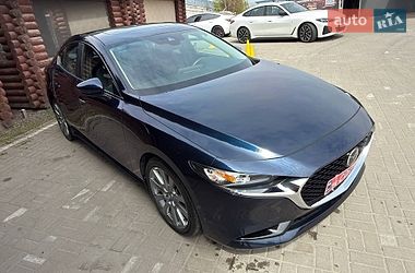 Седан Mazda 3 2023 в Львове