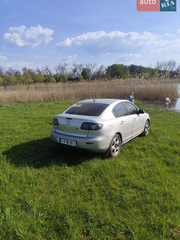 Седан Mazda 3 2004 в Харькове