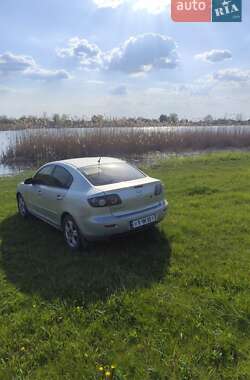 Седан Mazda 3 2004 в Харькове