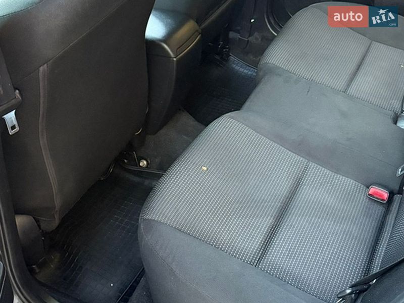 Седан Mazda 3 2012 в Бориславі