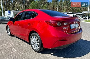 Седан Mazda 3 2017 в Киеве