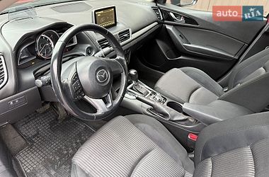 Седан Mazda 3 2016 в Киеве