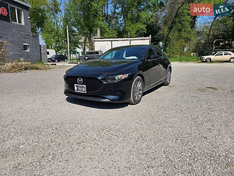 Хэтчбек Mazda 3 2022 в Каменском