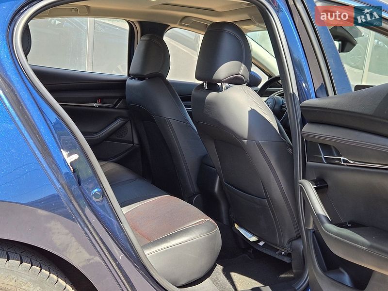 Седан Mazda 3 2019 в Києві