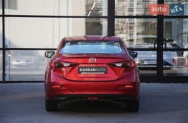 Седан Mazda 3 2015 в Харькове