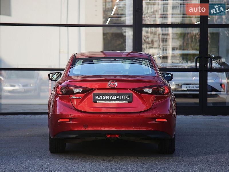 Седан Mazda 3 2015 в Харькове