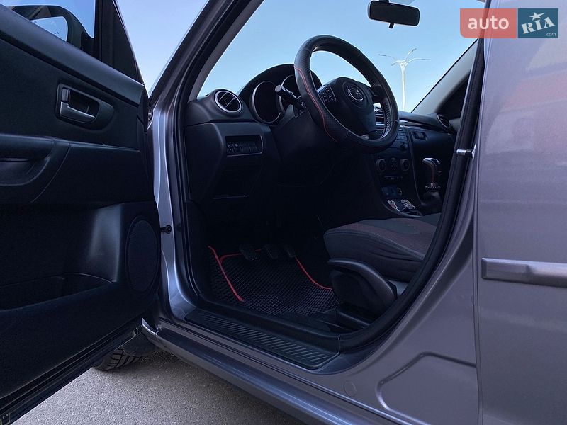 Хэтчбек Mazda 3 2006 в Киеве