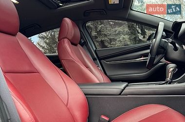 Хэтчбек Mazda 3 2023 в Киеве