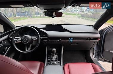 Хэтчбек Mazda 3 2023 в Киеве