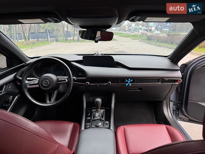 Хэтчбек Mazda 3 2023 в Киеве