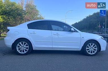 Седан Mazda 3 2008 в Новоселках
