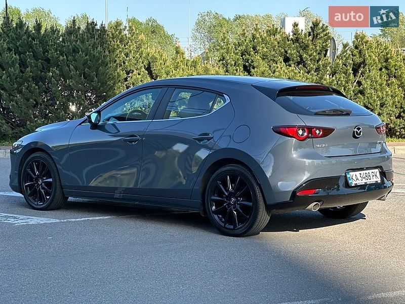 Хэтчбек Mazda 3 2023 в Киеве
