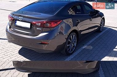 Седан Mazda 3 2015 в Львові
