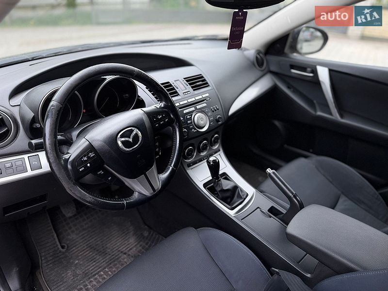 Хэтчбек Mazda 3 2009 в Львове