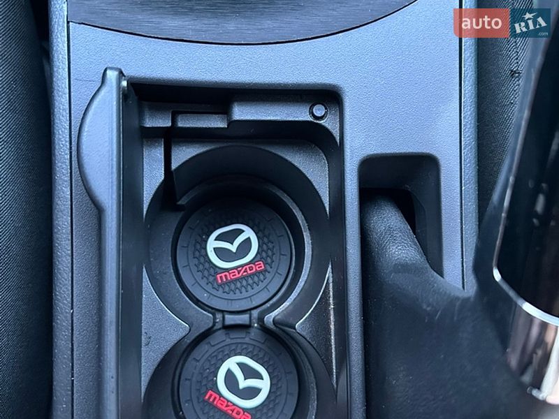 Седан Mazda 3 2012 в Днепре