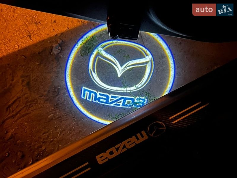 Седан Mazda 3 2012 в Днепре