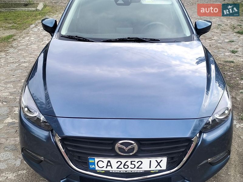 Седан Mazda 3 2017 в Первомайську