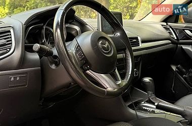 Седан Mazda 3 2015 в Києві