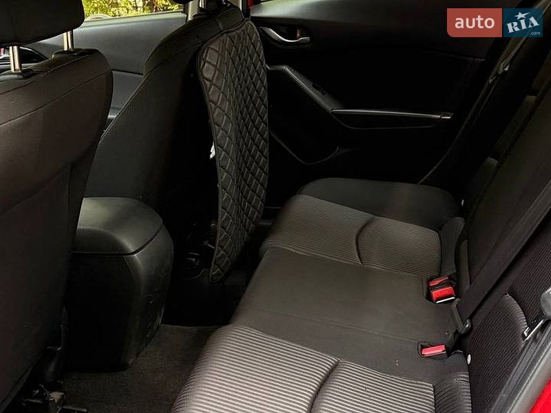 Седан Mazda 3 2015 в Києві