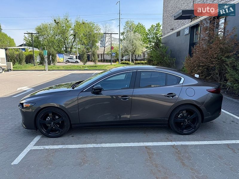 Седан Mazda 3 2021 в Киеве