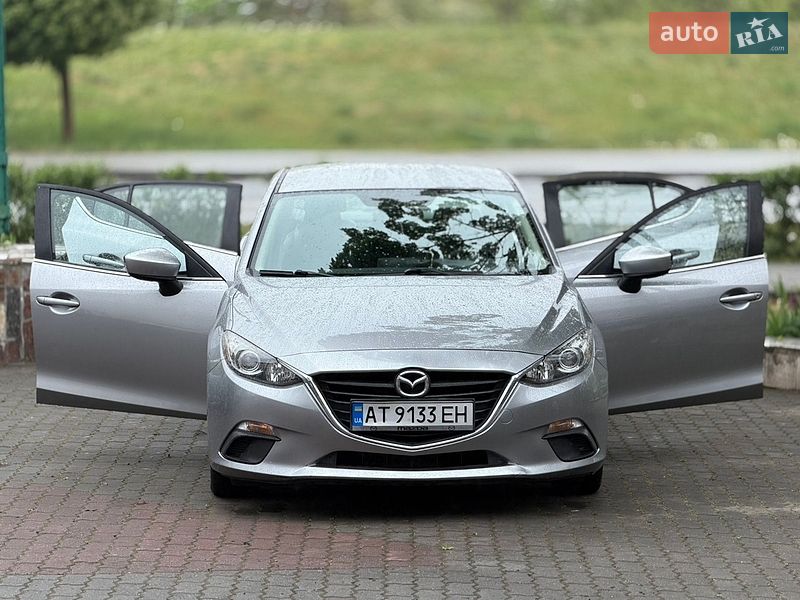 Седан Mazda 3 2015 в Івано-Франківську
